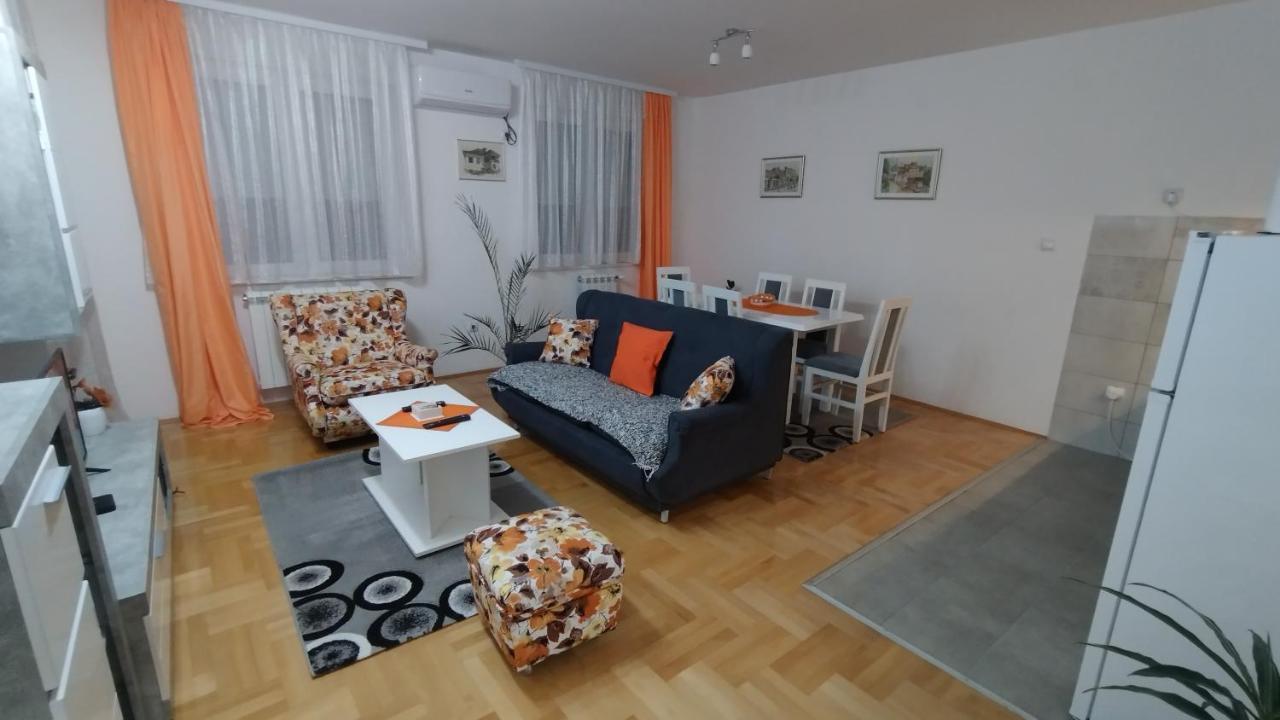פירוט Apartman Maca מראה חיצוני תמונה